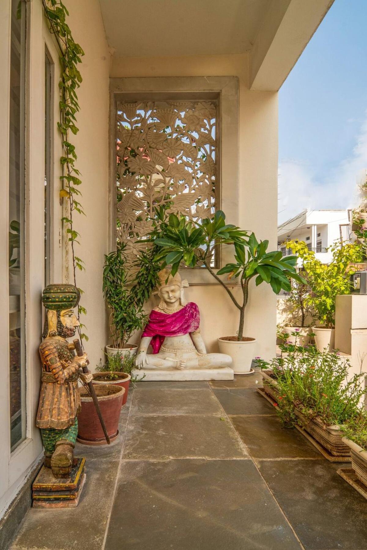 Santosh Villa - The House Of Antiques And Art Udaipur Eksteriør billede