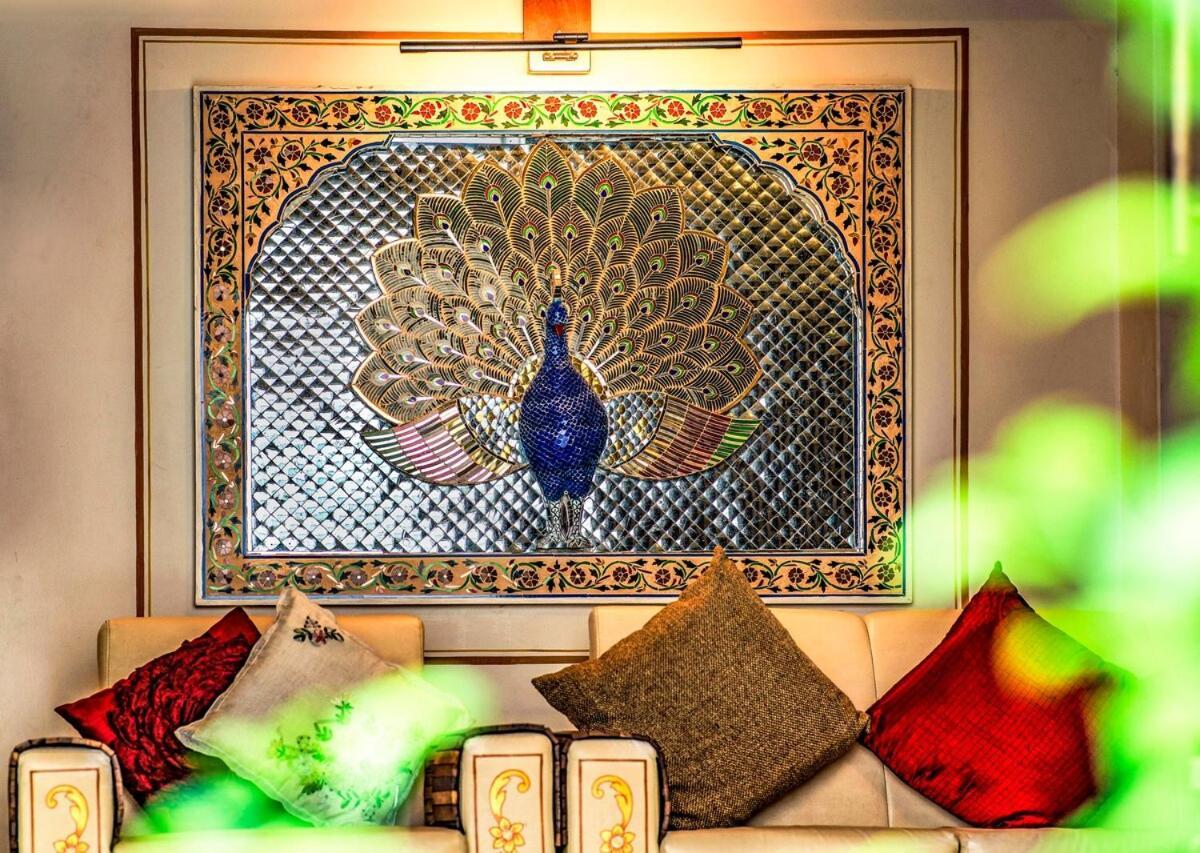 Santosh Villa - The House Of Antiques And Art Udaipur Eksteriør billede